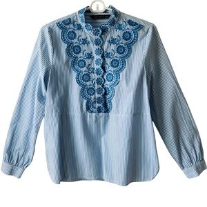ZARA Women’s Blue Striped Floral Embroidered Eyelet Blouse Size XS